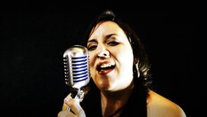 Go to Rafael Milhomem - HEJMO (Oficiala  Muzikvideo) with duration: 5 minutes, 21 seconds