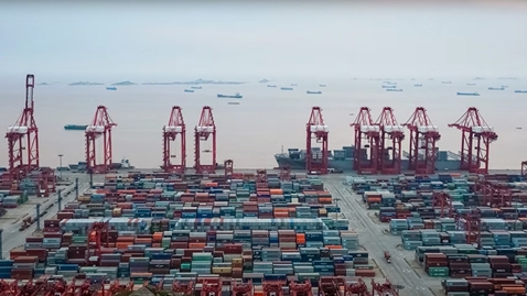 Vorschaubild für Sensor solutions from SICK for the port industry